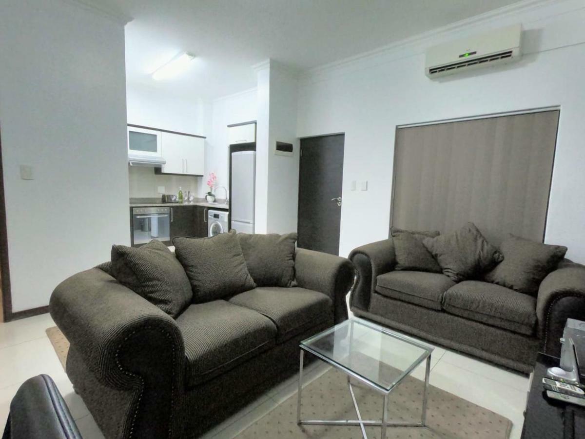 Stylish 2-Bed In Urban Park, Umhlanga Apartment Durban Luaran gambar